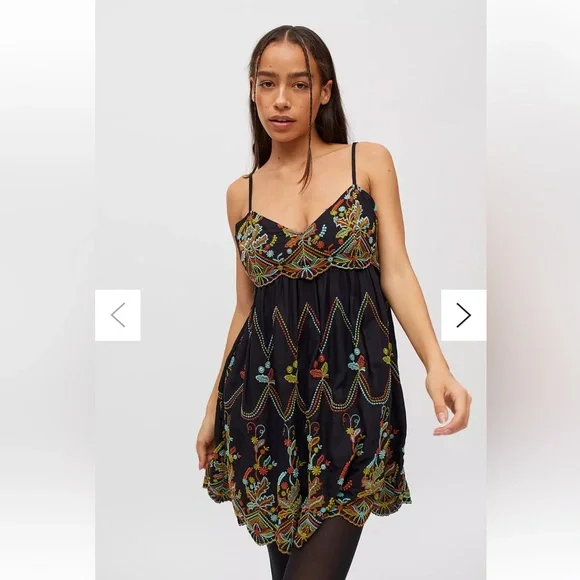Urban Outfitters Jamie Embroidered Babydoll Dress - Picture 3 of 14